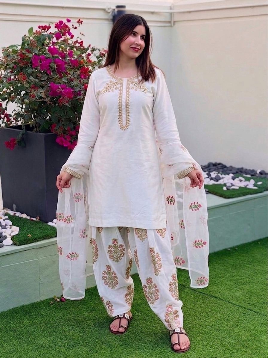 Women’s Ethnic Wear Heavy creap Silk