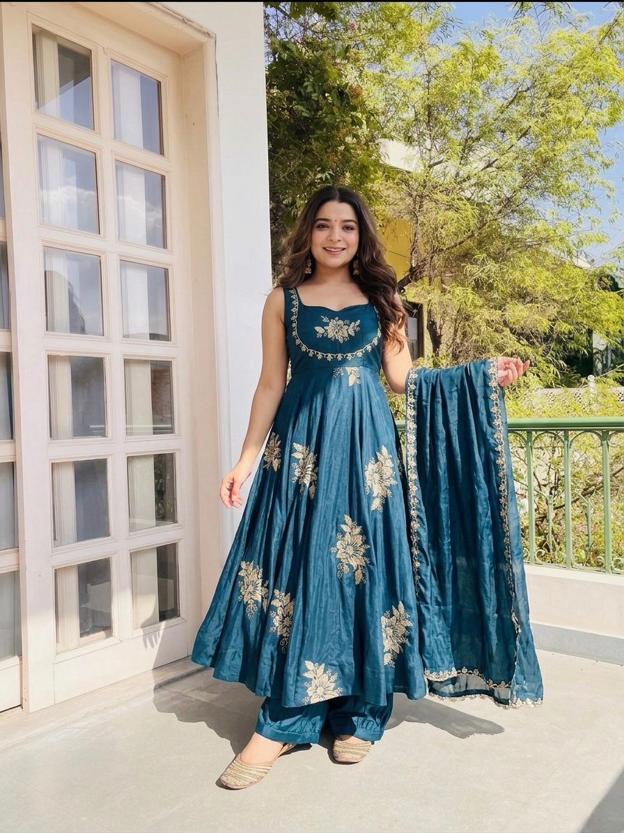 Pure Fendy 😍 Silk With Embroidery Sequence Work