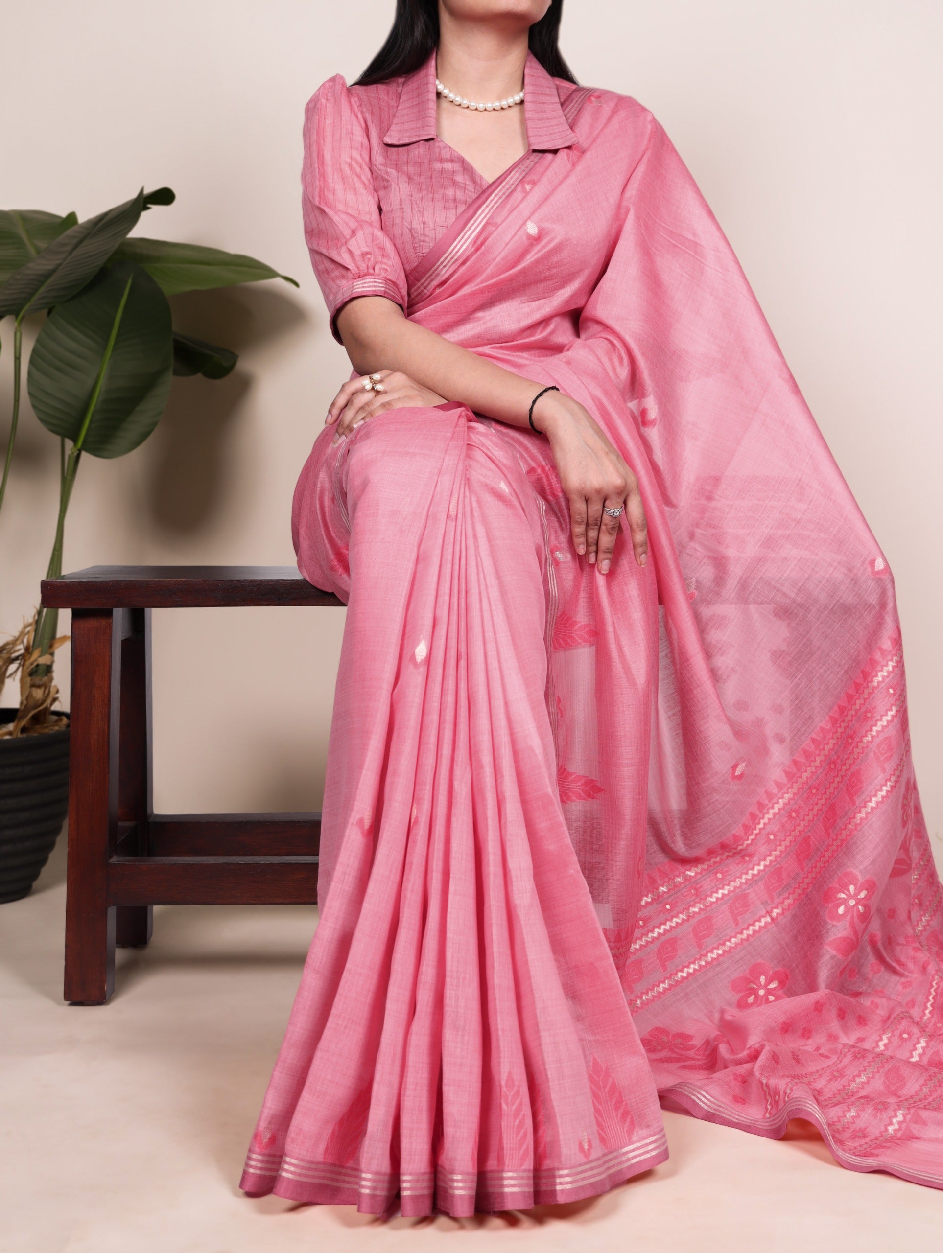 Lend Of Softness And Shine Traditional Zari Weaving Sarees