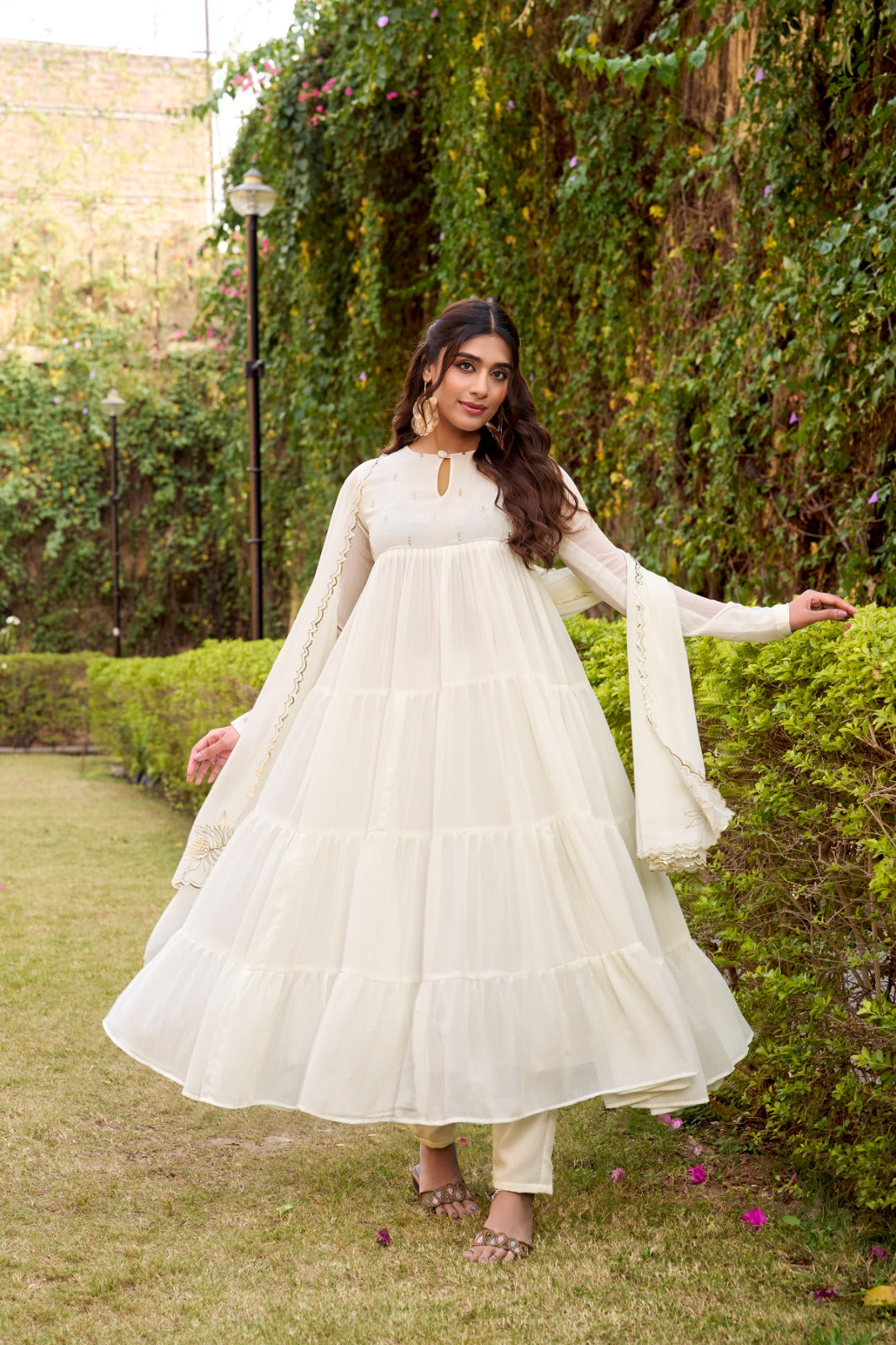 Elegant Ivory Three-Piece Ethnic Suit Set