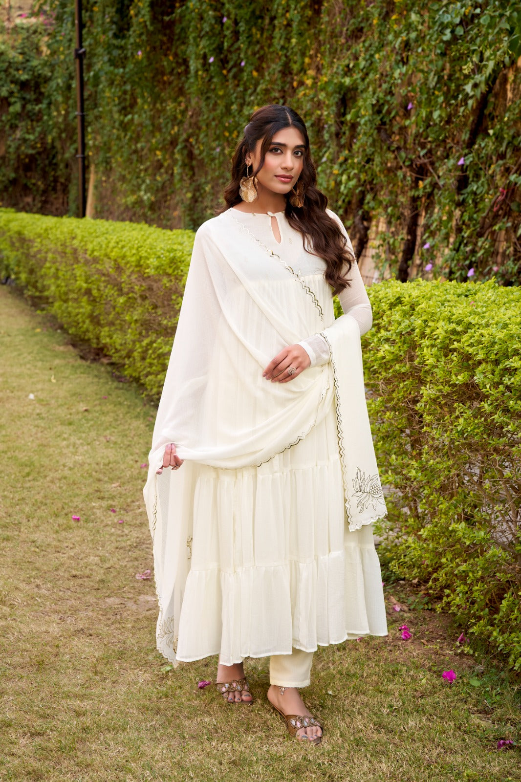 Elegant Ivory Three-Piece Ethnic Suit Set