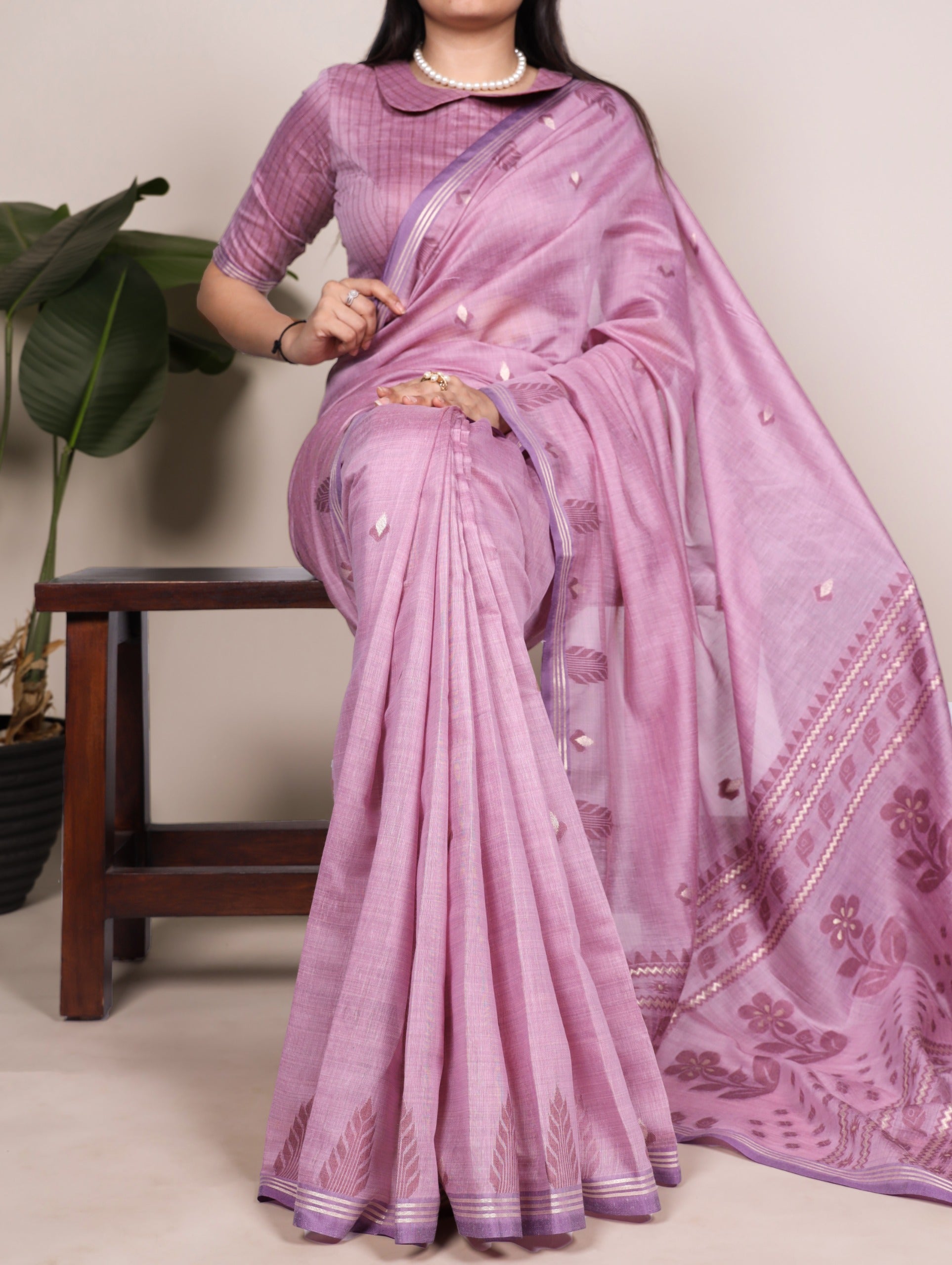 Lend Of Softness And Shine Traditional Zari Weaving Sarees